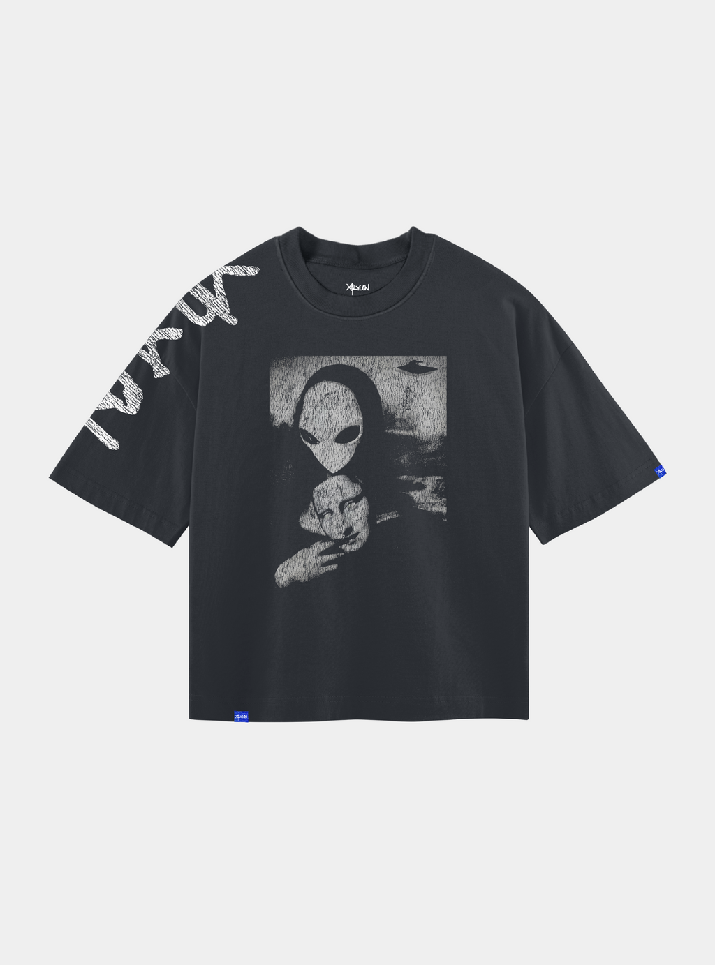 Boxy Vintage Tee – Alien Mona Lisa